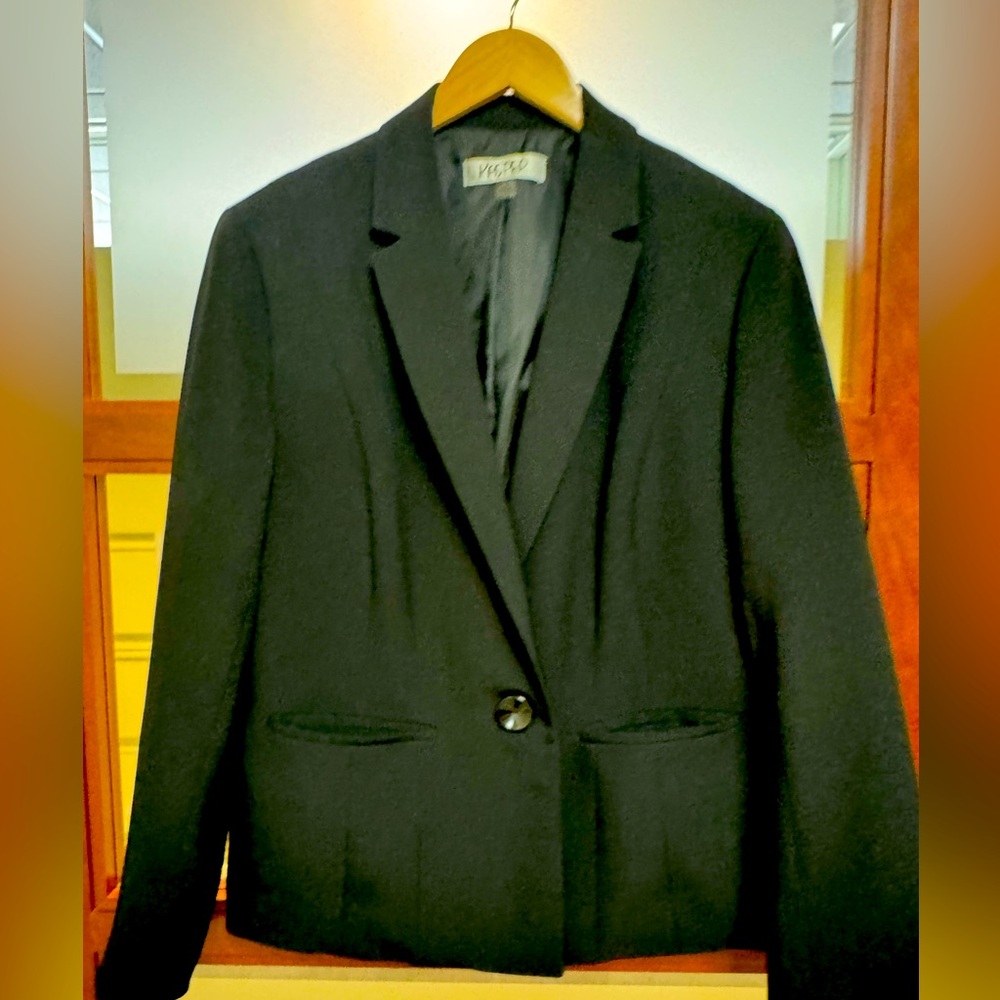 Black jacket blazer. Size 16